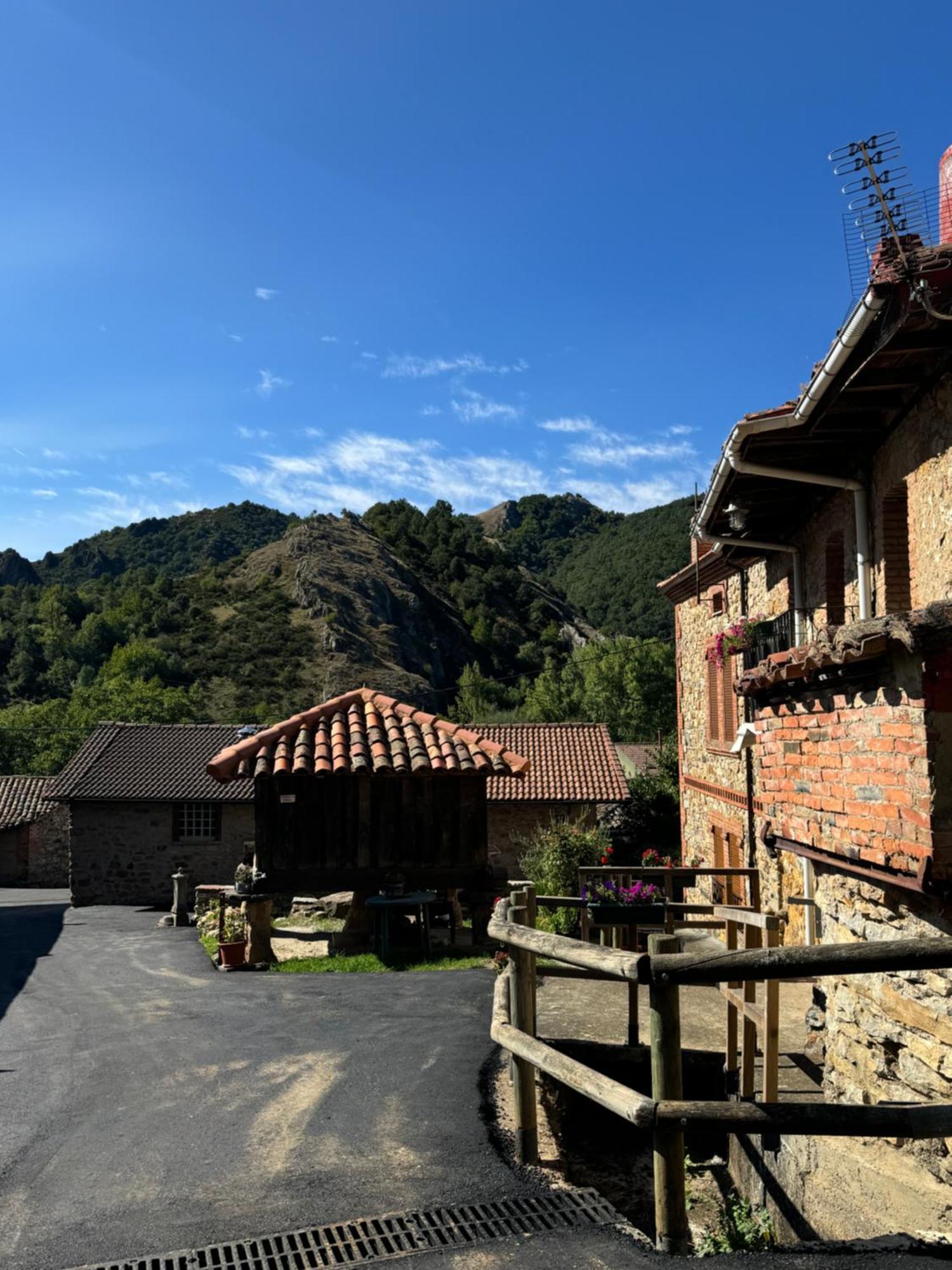 El Refugio I De Verdiago Bagian luar foto
